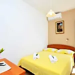 Holiday Home In Okrug Gornji 6160 * Trogir