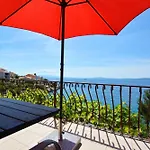 Semesterbostad Holiday Home In Okrug Gornji 6160 Trogir