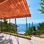 Holiday Home In Okrug Gornji 6160 Trogir