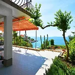 Holiday Home In Okrug Gornji 6160 * Trogir